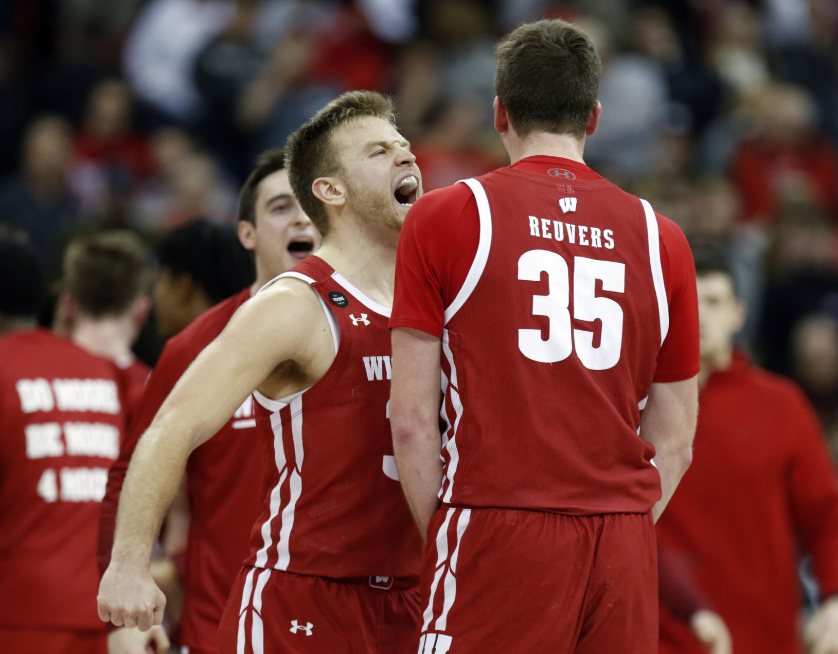 Badgers 61, Buckeyes 57